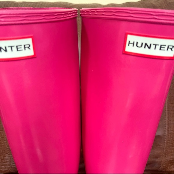 Hunter Original Tall Waterproof Rain Boots In Glossy Fuchsia Pink Color Size 8 - Picture 9 of 12